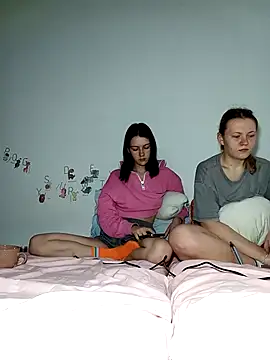 ella grays online show from April 2026 05:43:01 PM
