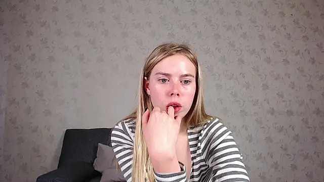 Snapshot of sofiaa_here chatting on May 2026 11:58:01 PM sofiaa here online show from May 2026 11:58:01 PM