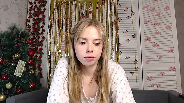 sofiaa here online show from December 2025 12:04:01 AM