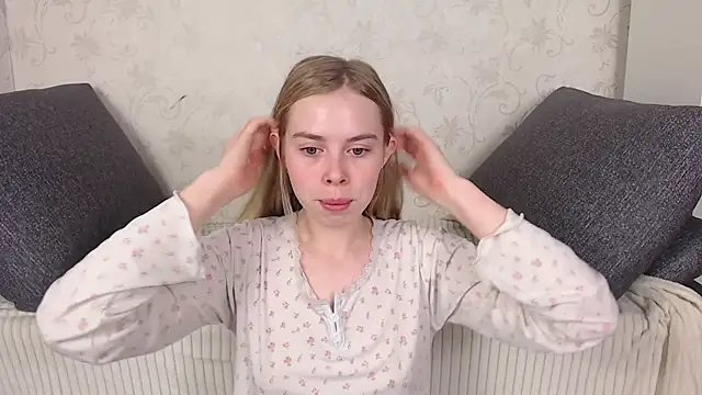 sofiaa here online show from April 2026 11:44:01 PM