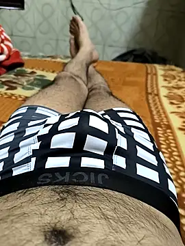 Snapshot of faaseel chatting on March 2025 03:04:01 AM faaseel online show from March 2025 03:04:01 AM