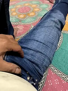 Snapshot of faaseel chatting on October 2025 03:45:02 PM faaseel online show from October 2025 03:45:02 PM