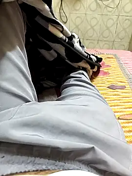 Snapshot of faaseel chatting on November 2025 06:01:01 PM faaseel online show from November 2025 06:01:01 PM