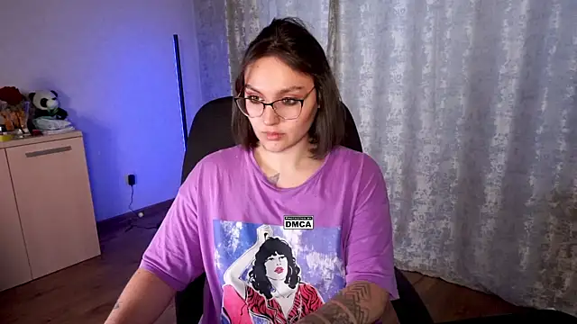 Hoot owl cb online show from October 2025 03:06:01 AM