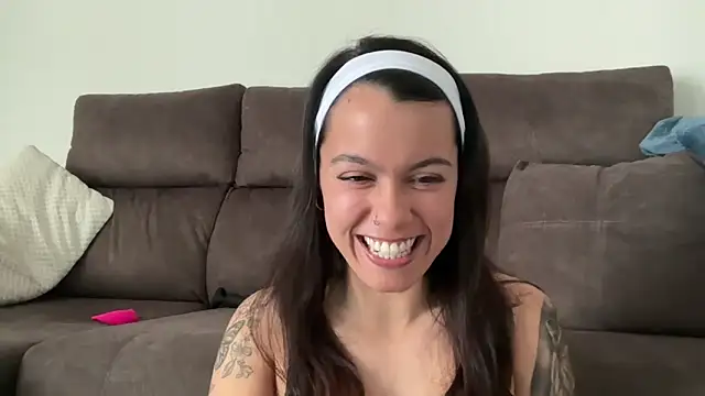 AmaraBella69 online show from February 2025 01:06:01 PM