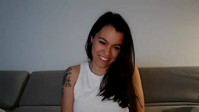 AmaraBella69 online show from December 2024 10:25:02 PM