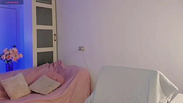 Snapshot of jeancolex chatting on December 2024 05:26:02 AM jeancolex online show from December 2024 05:26:02 AM