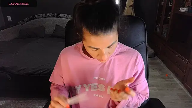 Aria Dl online show from October 2025 03:11:01 PM