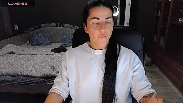 Aria Dl online show from December 2025 11:55:01 AM