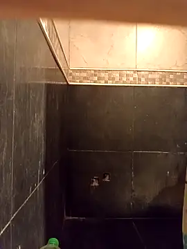 Snapshot of FlacoDani chatting on October 2025 04:48:02 PM FlacoDani online show from October 2025 04:48:02 PM