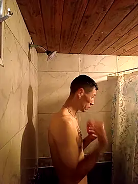 FlacoDani online show from November 2025 06:00:02 PM