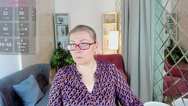 Snapshot of AlexandraKind chatting on October 2025 01:34:01 PM AlexandraKind online show from October 2025 01:34:01 PM