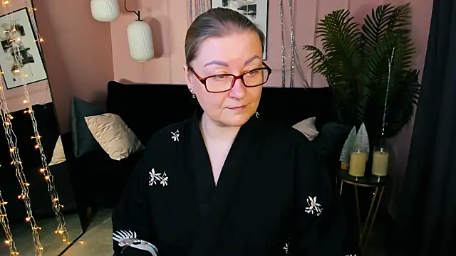 AlexandraKind online show from January 2026 01:39:01 PM