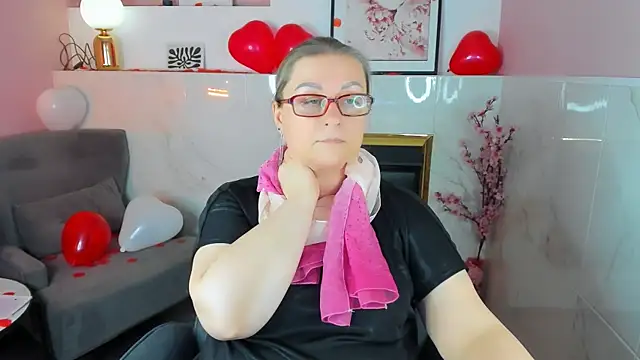 AlexandraKind online show from February 2026 01:49:02 AM