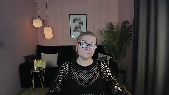 Snapshot of AlexandraKind chatting on March 2025 06:29:01 AM AlexandraKind online show from March 2025 06:29:01 AM