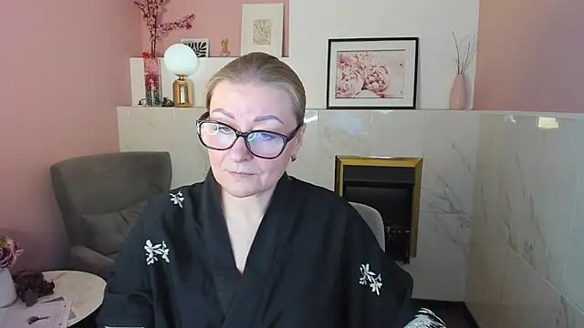 Snapshot of AlexandraKind chatting on March 2025 09:05:02 PM AlexandraKind online show from March 2025 09:05:02 PM