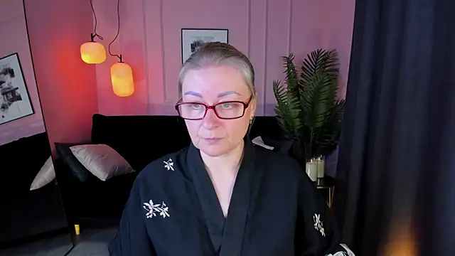 Snapshot of AlexandraKind chatting on September 2025 01:38:02 PM AlexandraKind online show from September 2025 01:38:02 PM