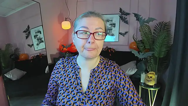 Snapshot of AlexandraKind chatting on November 2025 01:38:02 PM AlexandraKind online show from November 2025 01:38:02 PM