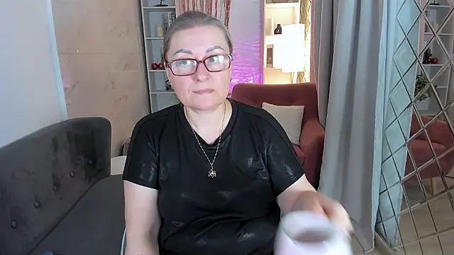 AlexandraKind online show from January 2026 02:04:02 AM