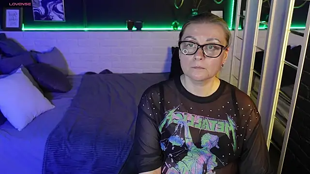 Snapshot of AlexandraKind chatting on March 2025 11:09:02 PM AlexandraKind online show from March 2025 11:09:02 PM