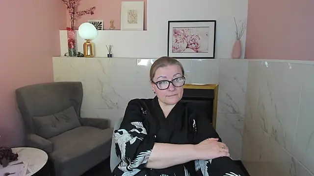 Snapshot of AlexandraKind chatting on March 2025 12:10:01 AM AlexandraKind online show from March 2025 12:10:01 AM