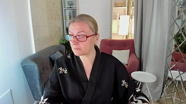 Snapshot of AlexandraKind chatting on October 2025 08:42:01 PM AlexandraKind online show from October 2025 08:42:01 PM