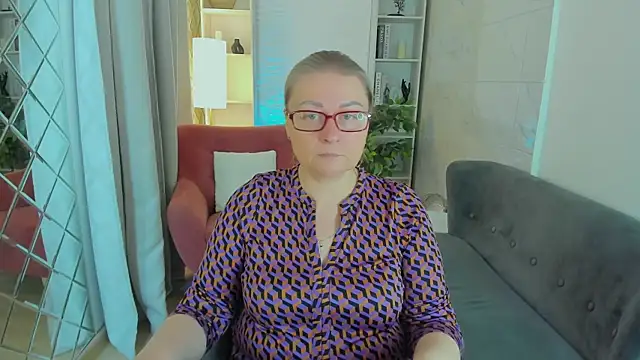 Snapshot of AlexandraKind chatting on December 2025 08:47:01 PM AlexandraKind online show from December 2025 08:47:01 PM