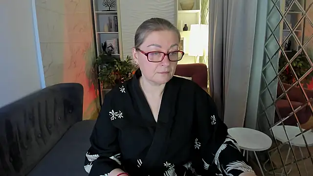 Snapshot of AlexandraKind chatting on November 2025 01:37:02 PM AlexandraKind online show from November 2025 01:37:02 PM