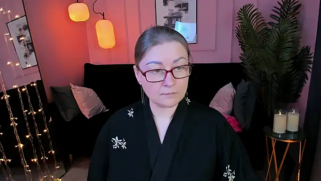 AlexandraKind online show from February 2026 08:41:01 PM