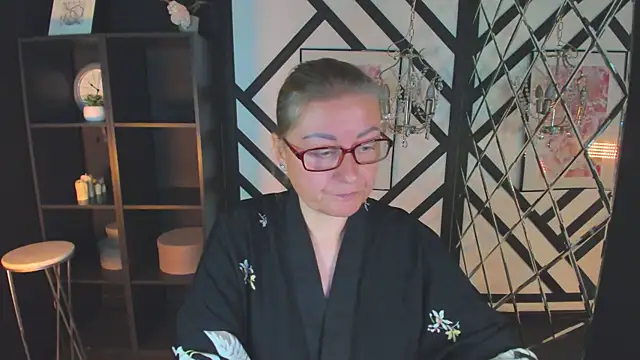 Snapshot of AlexandraKind chatting on September 2025 02:18:02 PM AlexandraKind online show from September 2025 02:18:02 PM