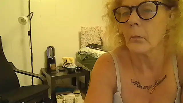 housewife shantie online show from July 2026 09:26:01 PM