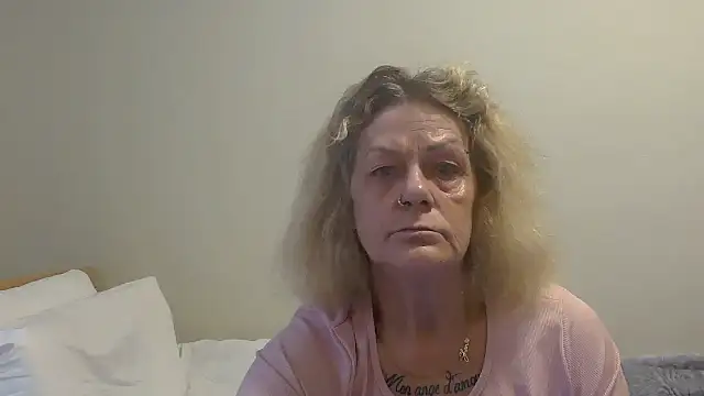 housewife shantie online show from September 2025 06:53:02 AM