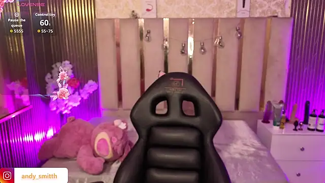 Snapshot of Andy_tay1 chatting on November 2025 04:34:02 AM Andy tay1 online show from November 2025 04:34:02 AM