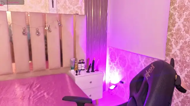 Snapshot of Andy_tay1 chatting on November 2025 03:40:01 AM Andy tay1 online show from November 2025 03:40:01 AM