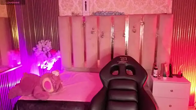 Snapshot of Andy_tay1 chatting on November 2025 03:22:01 AM Andy tay1 online show from November 2025 03:22:01 AM