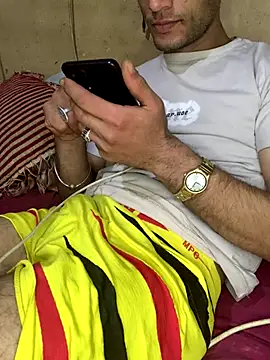 Snapshot of LOOLOOO123123 chatting on December 2025 07:03:02 PM LOOLOOO123123 online show from December 2025 07:03:02 PM