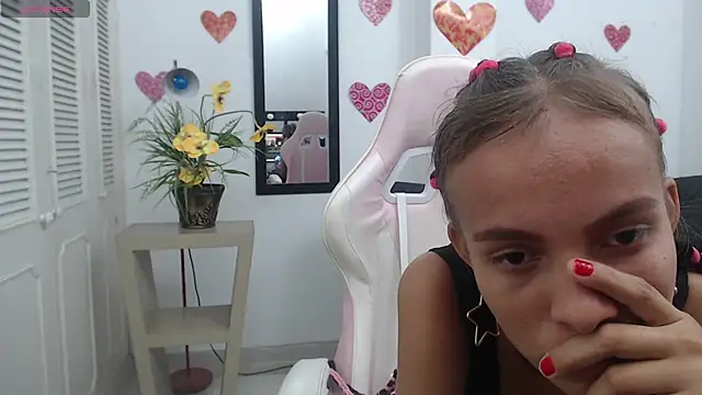 lulu 25  online show from December 2024 04:31:02 AM