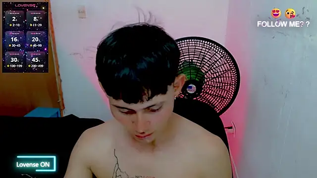 Snapshot of tanjiro_cute chatting on November 2025 11:08:02 PM tanjiro cute online show from November 2025 11:08:02 PM