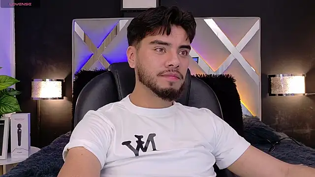 Tommidubois online show from September 2025 04:23:01 AM