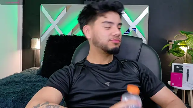 Tommidubois online show from November 2025 04:13:01 AM