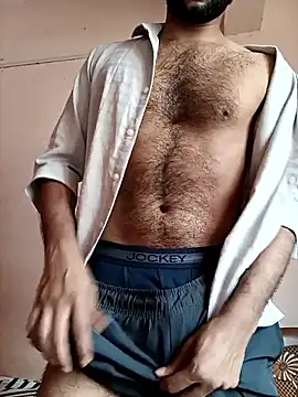 Snapshot of Vignesh3246 chatting on November 2025 05:17:02 AM Vignesh3246 online show from November 2025 05:17:02 AM