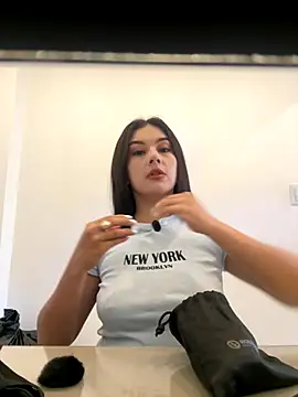 Snapshot of EymiCuper chatting on October 2025 02:16:02 PM EymiCuper online show from October 2025 02:16:02 PM