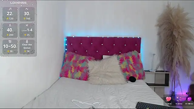 alinakiss online show from October 2025 07:19:02 AM