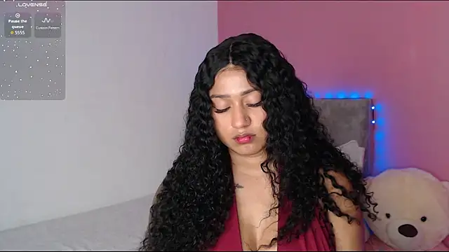 alinakiss online show from March 2026 07:15:01 PM