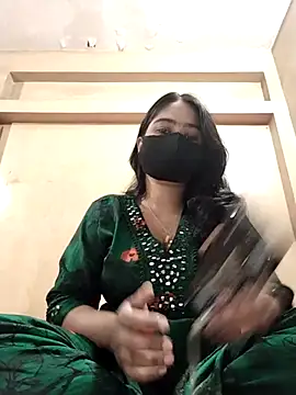 Magical Girl- online show from December 2025 03:57:01 AM