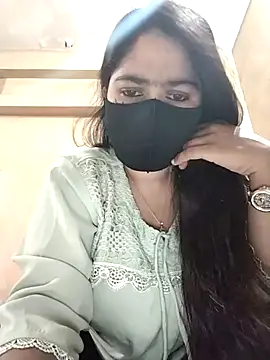 Magical Girl- online show from November 2025 03:32:02 AM