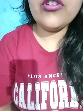 Love-Veronica online show from May 2026 06:05:01 PM