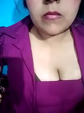 Love-Veronica online show from March 2026 09:01:01 AM