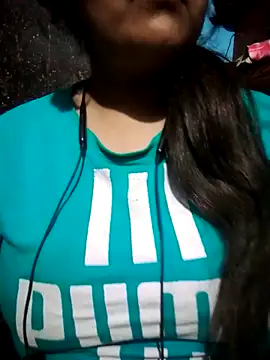 Love-Veronica online show from March 2026 06:00:01 PM