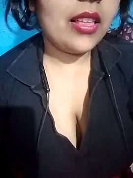 Love-Veronica online show from April 2026 06:09:02 PM